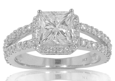 1.90 CT TW Pricess Cut Diamond Engagement Ring